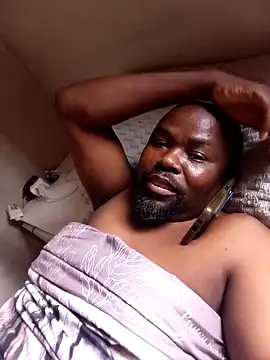 Snapshot of bajile chatting on 02.14.26 bajile online show from 02.14.26