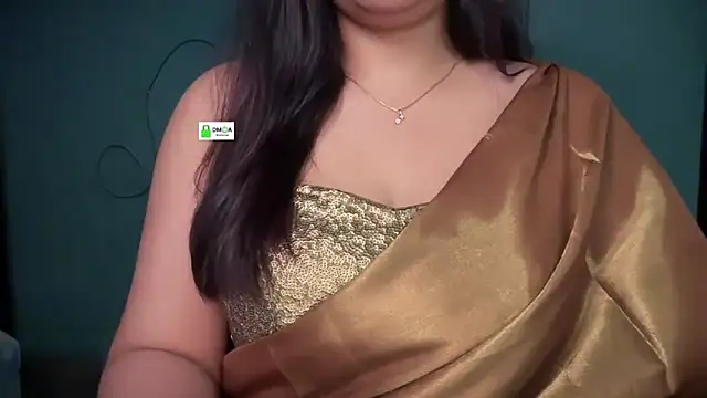 Snapshot of Sizzling__ZAARA chatting on 05.11.26 Sizzling ZAARA online show from 05.11.26