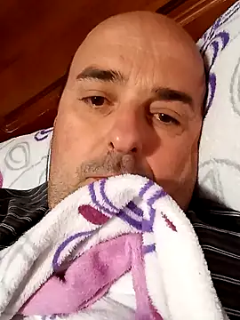 Snapshot of Hot-pico76 chatting on 02.18.25 Hot-pico76 online show from 02.18.25