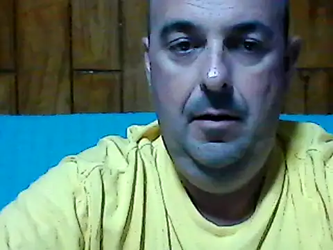 Snapshot of Hot-pico76 chatting on 10.26.25 Hot-pico76 online show from 10.26.25