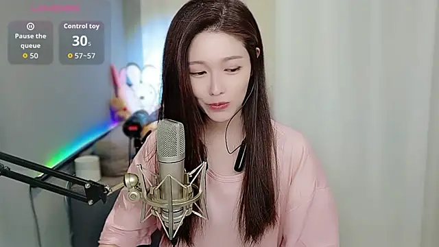 tw lala online show from 10.28.25