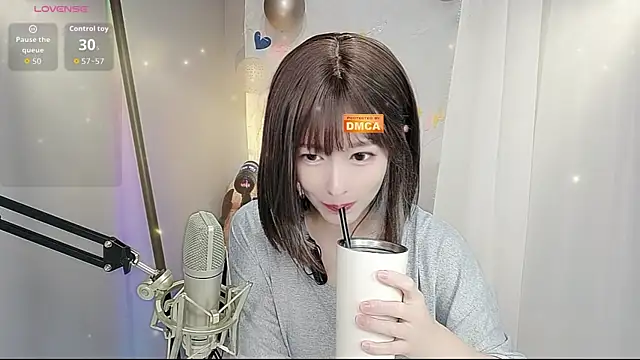 Snapshot of tw_lala chatting on 06.25.26 tw lala online show from 06.25.26