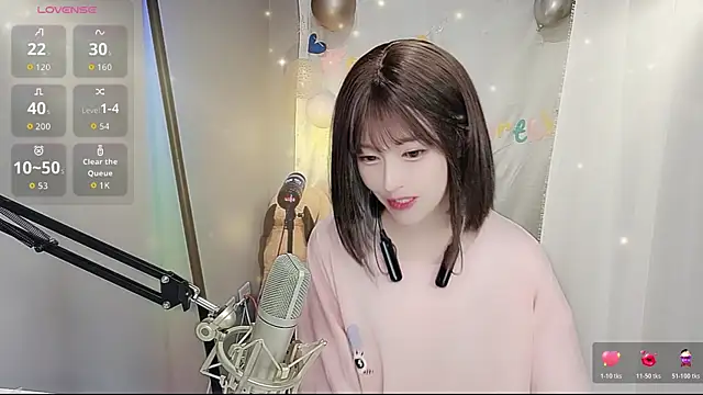 Snapshot of tw_lala chatting on 06.26.26 tw lala online show from 06.26.26