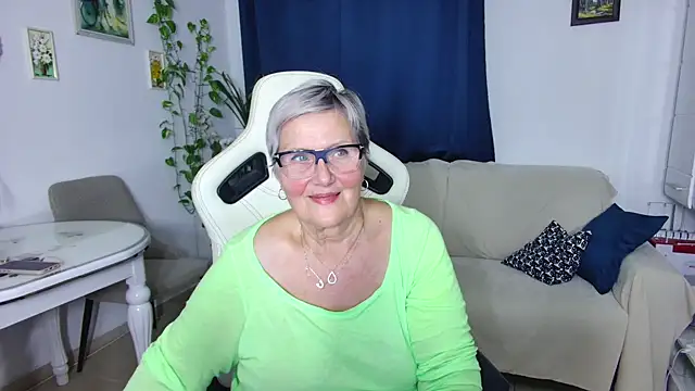 Snapshot of Selenna57 chatting on 02.12.26 Selenna57 online show from 02.12.26