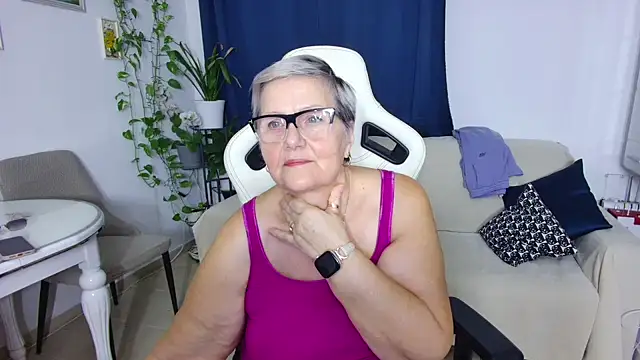 Snapshot of Selenna57 chatting on 02.13.26 Selenna57 online show from 02.13.26