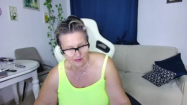 Snapshot of Selenna57 chatting on 02.14.26 Selenna57 online show from 02.14.26