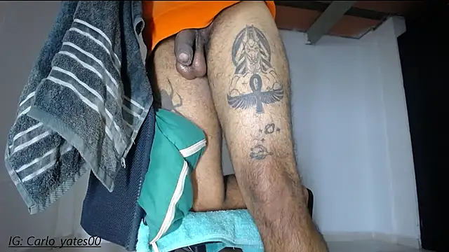 Snapshot of Carlo_yates chatting on 02.25.25 Carlo yates online show from 02.25.25