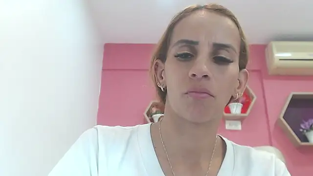 Amber Moore online show from 02.14.25