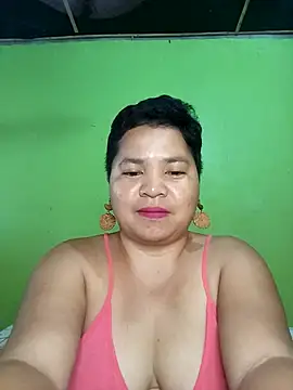 hotpussyxxx33x online show from 05.16.26