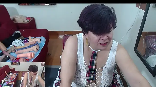 angelitolove727 online show from 10.10.25