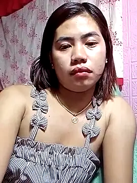 Snapshot of Cutie_body11 chatting on 06.13.26 Cutie body11 online show from 06.13.26