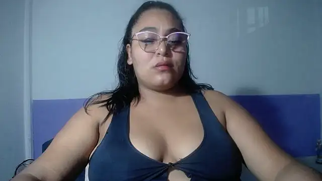 Snapshot of sirena_15 chatting on 04.29.26 sirena 15 online show from 04.29.26