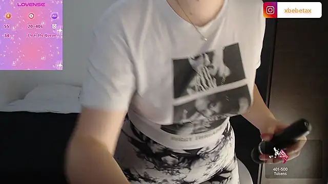 Snapshot of xxbbtaa chatting on 02.15.25 xxbbtaa online show from 02.15.25