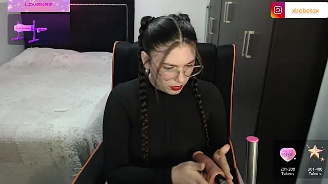 Snapshot of xxbbtaa chatting on 09.09.25 xxbbtaa online show from 09.09.25