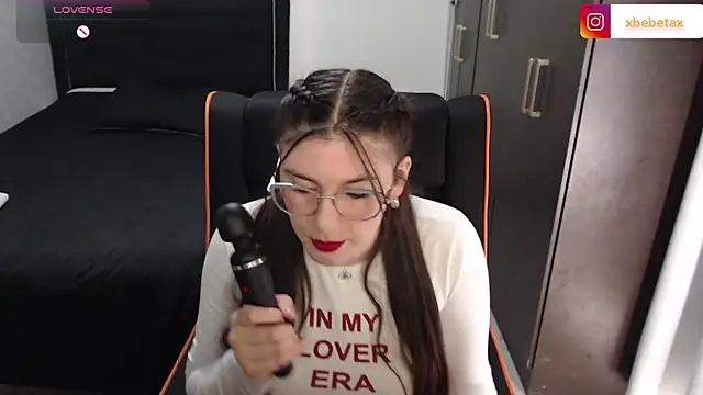 Snapshot of xxbbtaa chatting on 09.15.25 xxbbtaa online show from 09.15.25