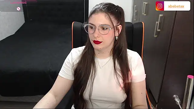 Snapshot of xxbbtaa chatting on 11.10.25 xxbbtaa online show from 11.10.25