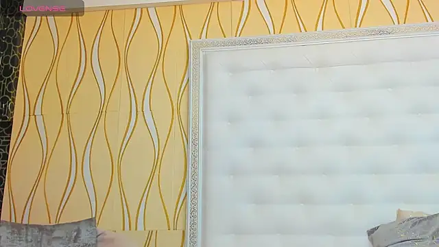 karissia online show from 03.19.25