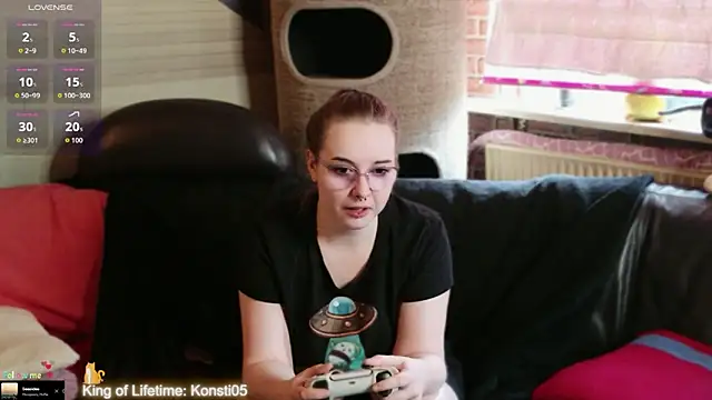 Snapshot of GamerGirl_Eve chatting on 06.14.26 GamerGirl Eve online show from 06.14.26
