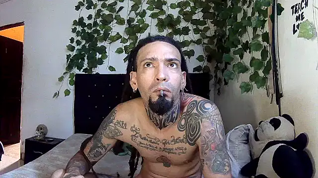 Snapshot of caribbeanlover1 chatting on 07.25.26 caribbeanlover1 online show from 07.25.26