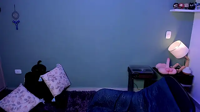 Cassandra Caiin online show from 12.20.24