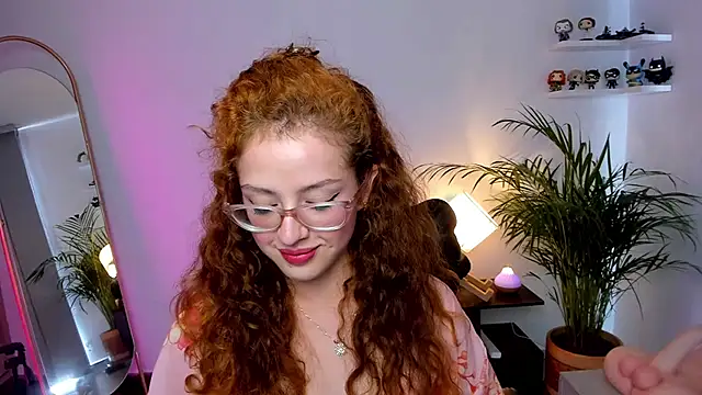 Cassandra Caiin online show from 01.22.25