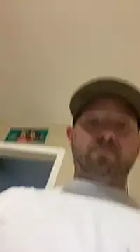 Snapshot of smokeymt420 chatting on 03.04.25 smokeymt420 online show from 03.04.25