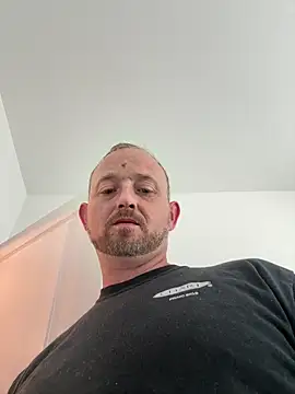 Snapshot of smokeymt420 chatting on 09.18.25 smokeymt420 online show from 09.18.25