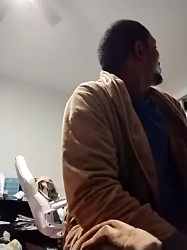 Makeyoucumallover online show from 11.29.25