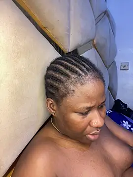 Snapshot of catty3232 chatting on 09.08.25 catty3232 online show from 09.08.25