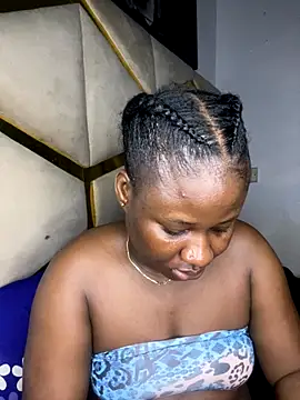 Snapshot of catty3232 chatting on 09.24.25 catty3232 online show from 09.24.25