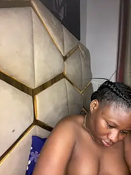 Snapshot of catty3232 chatting on 10.15.25 catty3232 online show from 10.15.25