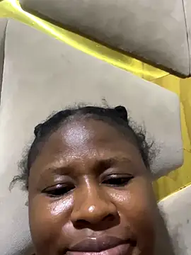 Snapshot of catty3232 chatting on 10.18.25 catty3232 online show from 10.18.25