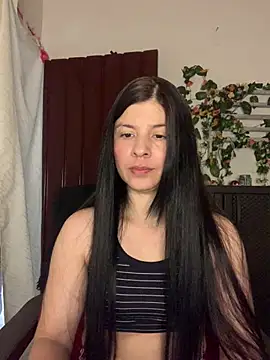 Snapshot of Estefani_32 chatting on 07.03.26 Estefani 32 online show from 07.03.26