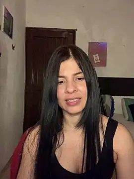 Snapshot of Estefani_32 chatting on 07.18.26 Estefani 32 online show from 07.18.26
