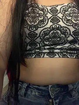 Snapshot of Estefani_32 chatting on 07.19.26 Estefani 32 online show from 07.19.26