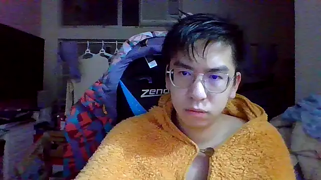 Snapshot of charlie_xdd chatting on 02.12.25 charlie xdd online show from 02.12.25