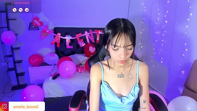 AMELIELEONE online show from 02.14.25