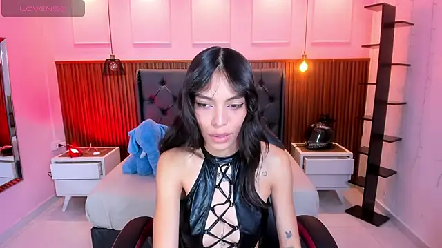 AMELIELEONE online show from 09.16.25