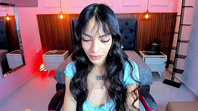 AMELIELEONE online show from 01.06.26