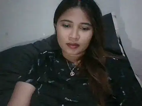 Snapshot of wildsexypinay33x chatting on 01.14.25 wildsexypinay33x online show from 01.14.25