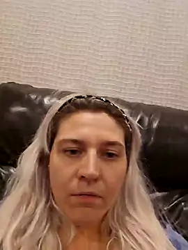 ScarletCallings420 online show from 11.22.25