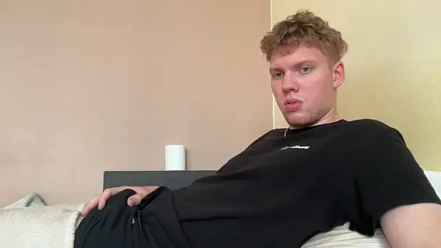 sexybooii6968 online show from 10.21.25