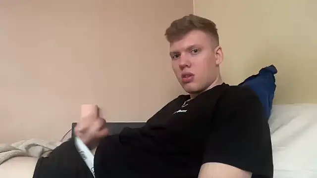 sexybooii6968 online show from 04.10.26