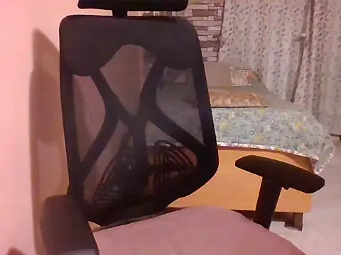 Pinky 4 online show from 02.18.25