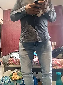 Snapshot of hornydick4you chatting on 12.19.24 hornydick4you online show from 12.19.24