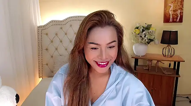 DreamLADYBOY online show from 01.06.25