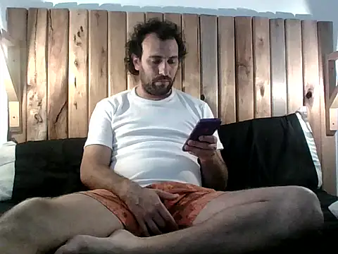 Snapshot of Loverlove1234 chatting on 12.17.25 Loverlove1234 online show from 12.17.25