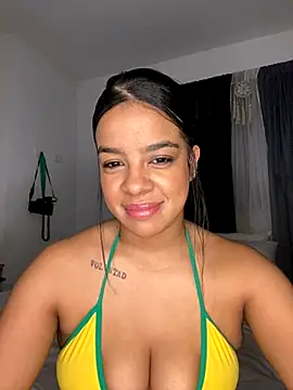 trianawhite online show from 12.13.25