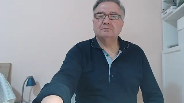 Snapshot of YOU6me chatting on 02.22.25 YOU6me online show from 02.22.25