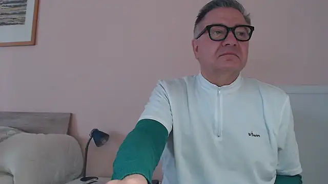 YOU6me online show from 12.05.25